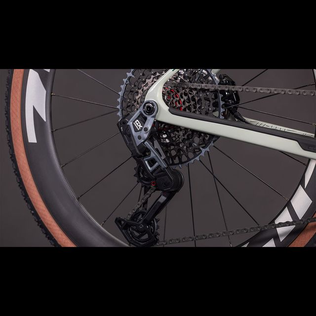 CUBE Nuroad C:62 SLX gravel-pyörä CUBE Nuroad C:62 SLX gravel-pyörä